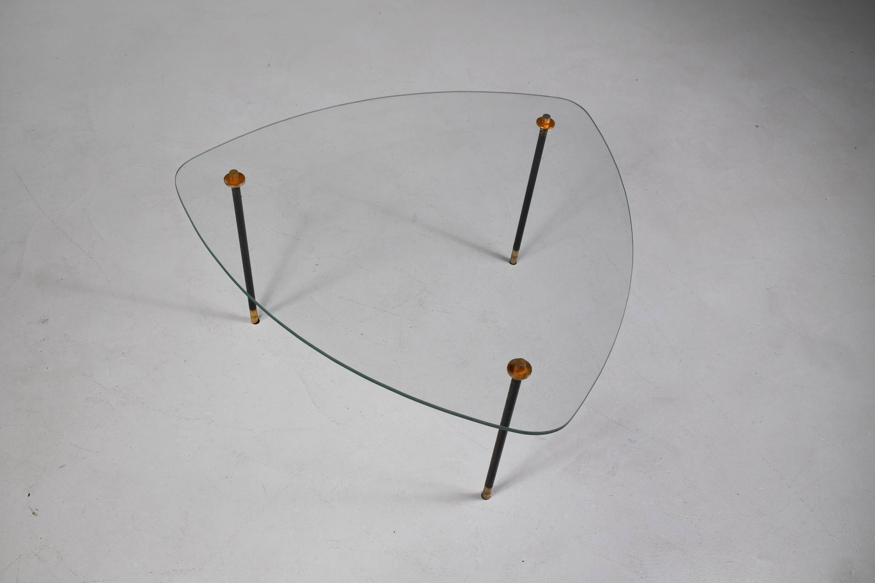 Table d'appoint. France années 1950.