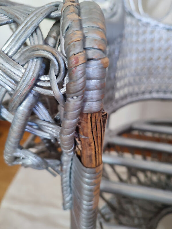 Fauteuil vintage emmanuelle en rotin tressé argent