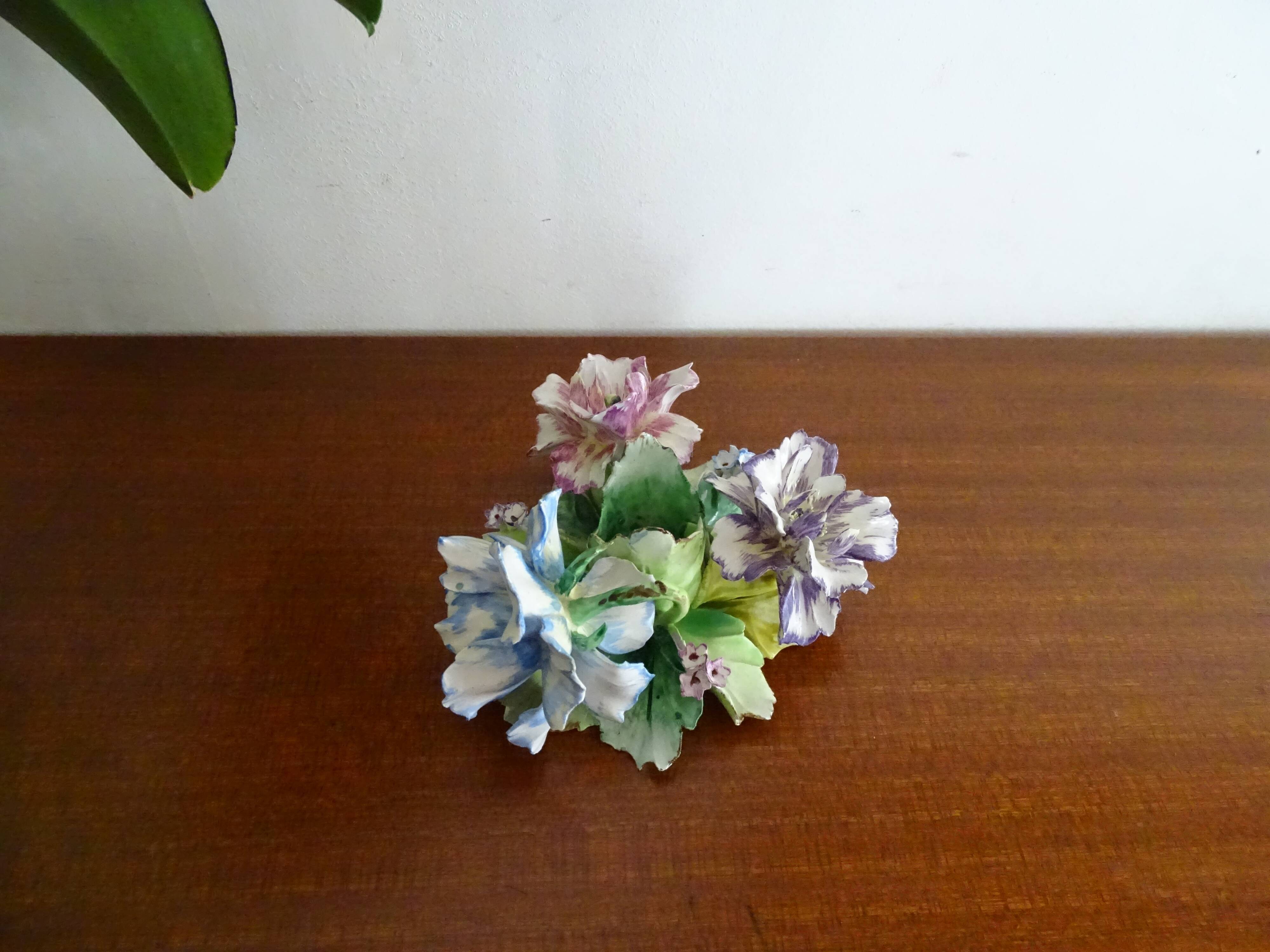 Flower candle holder in faience Old Capodimonte