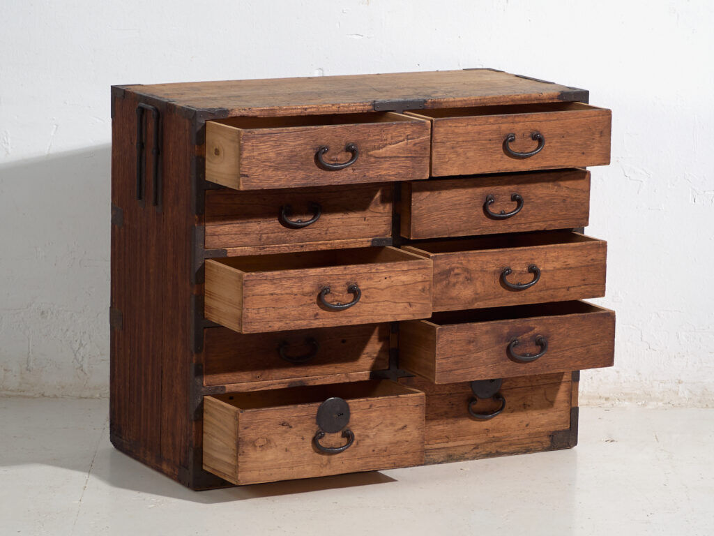 Small antique chest of drawers – Meiji/Taishō period (c. 1890-1926) #90