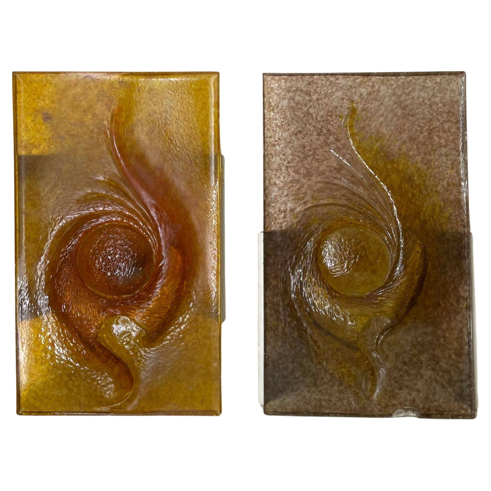 Resin and Metal Wall Lamp