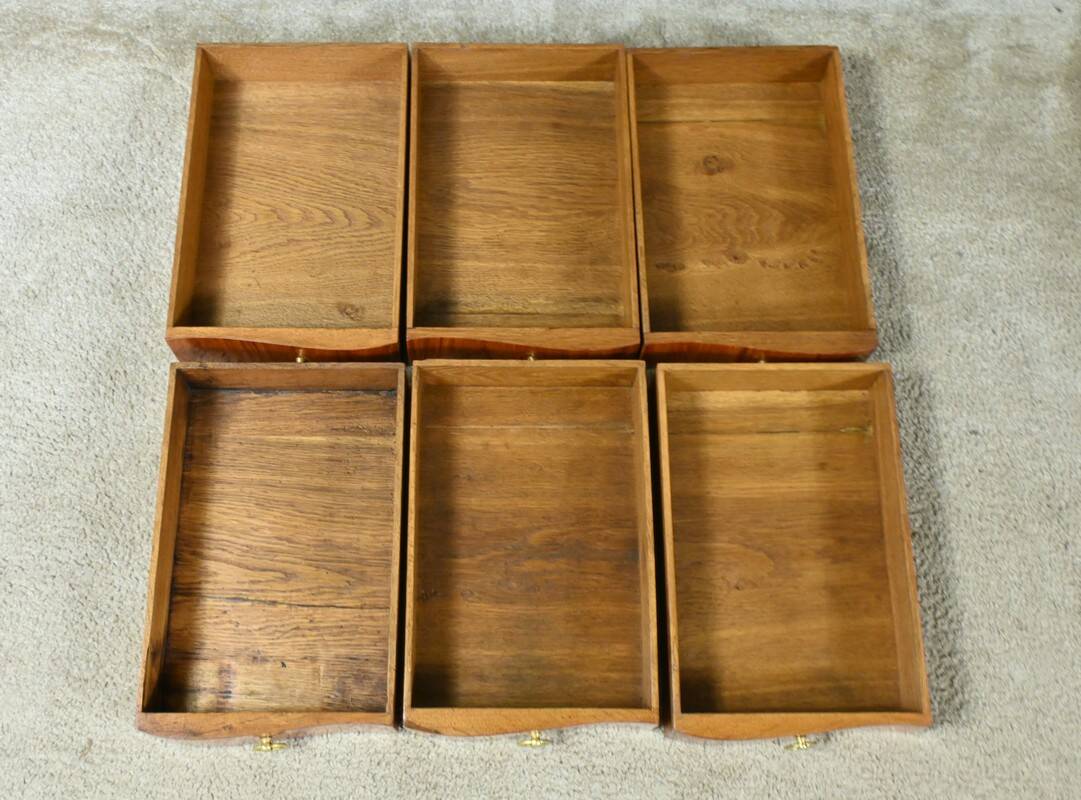 Precious wood secretary, Louis XV – Late 18th century