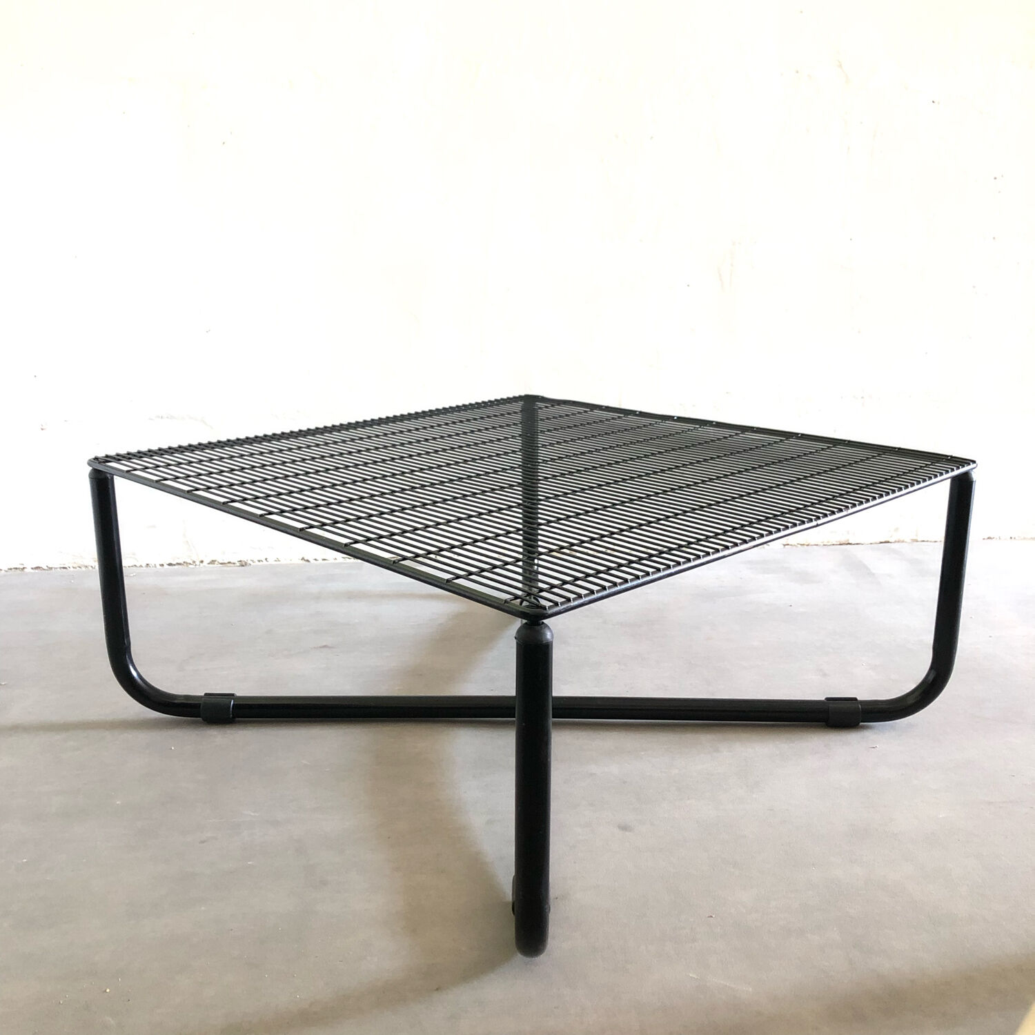Table basse vintage Ikea Jarpen par Niels Gammelgaard
