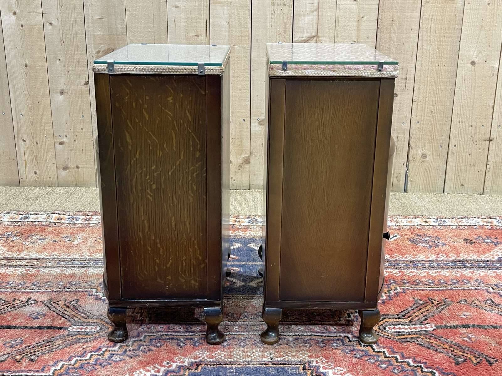 Paire de chevets anglais en chêne des années 50