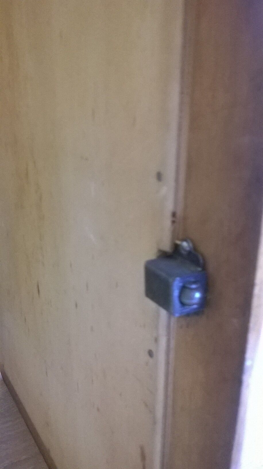 Armoire à pharmacie bois art déco