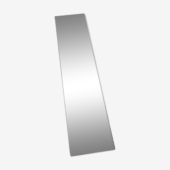 Beveled rectangular mirror