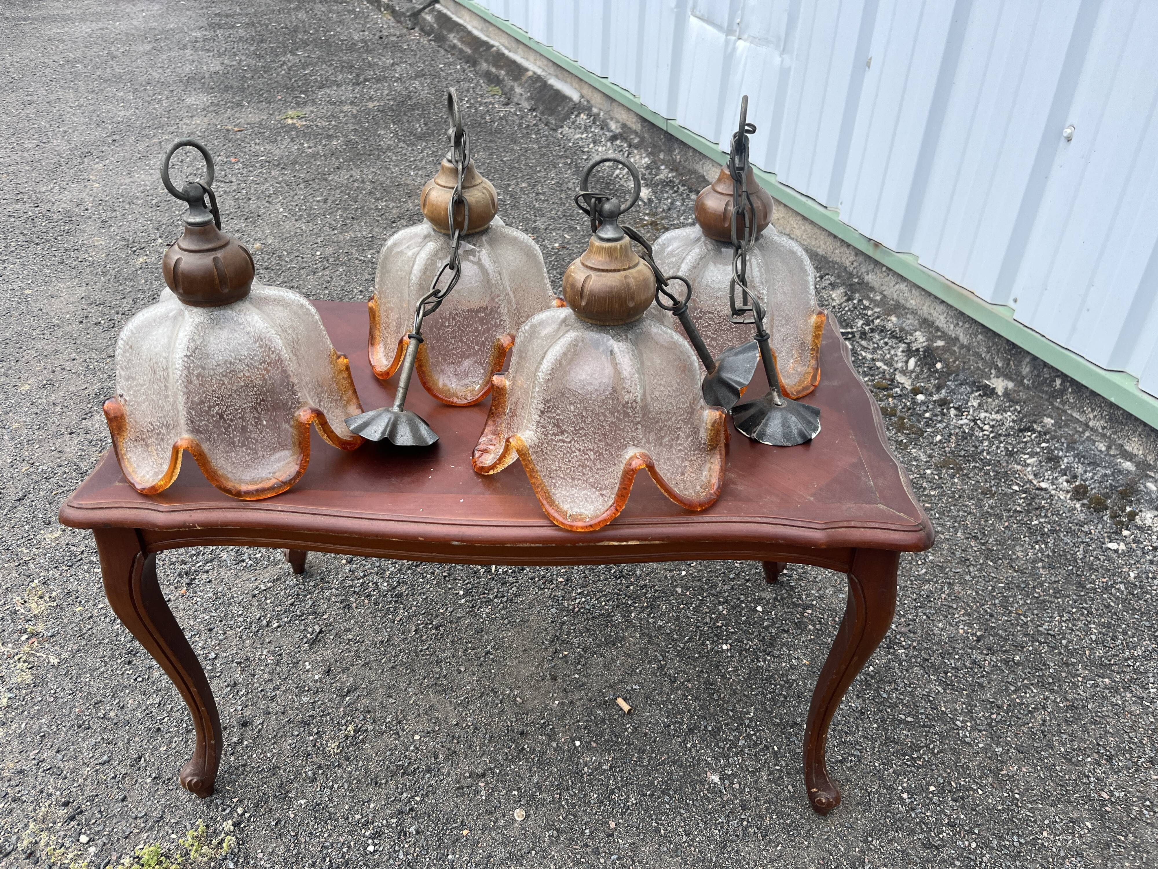 Ensemble de 4 Suspensions Vintage en Verre Bullé et Bois