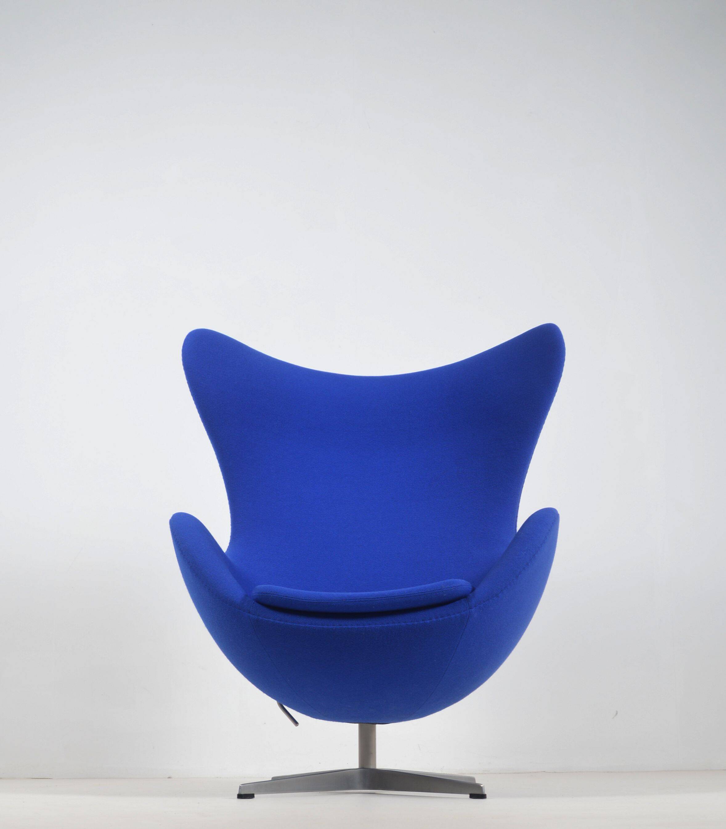 Egg Chair designed by Arne Jacobsen for Fritz Hansen