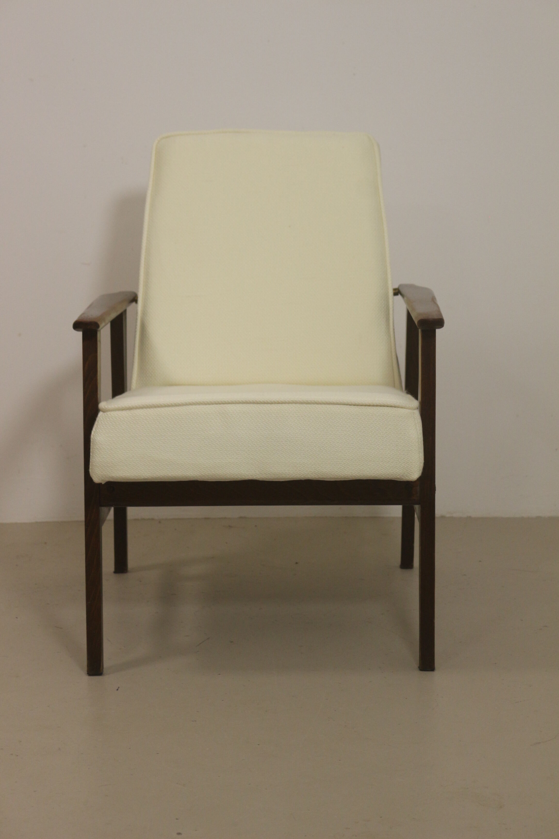 Fauteuil Henryk Lis 300-190 année 70. Réf Sophia.