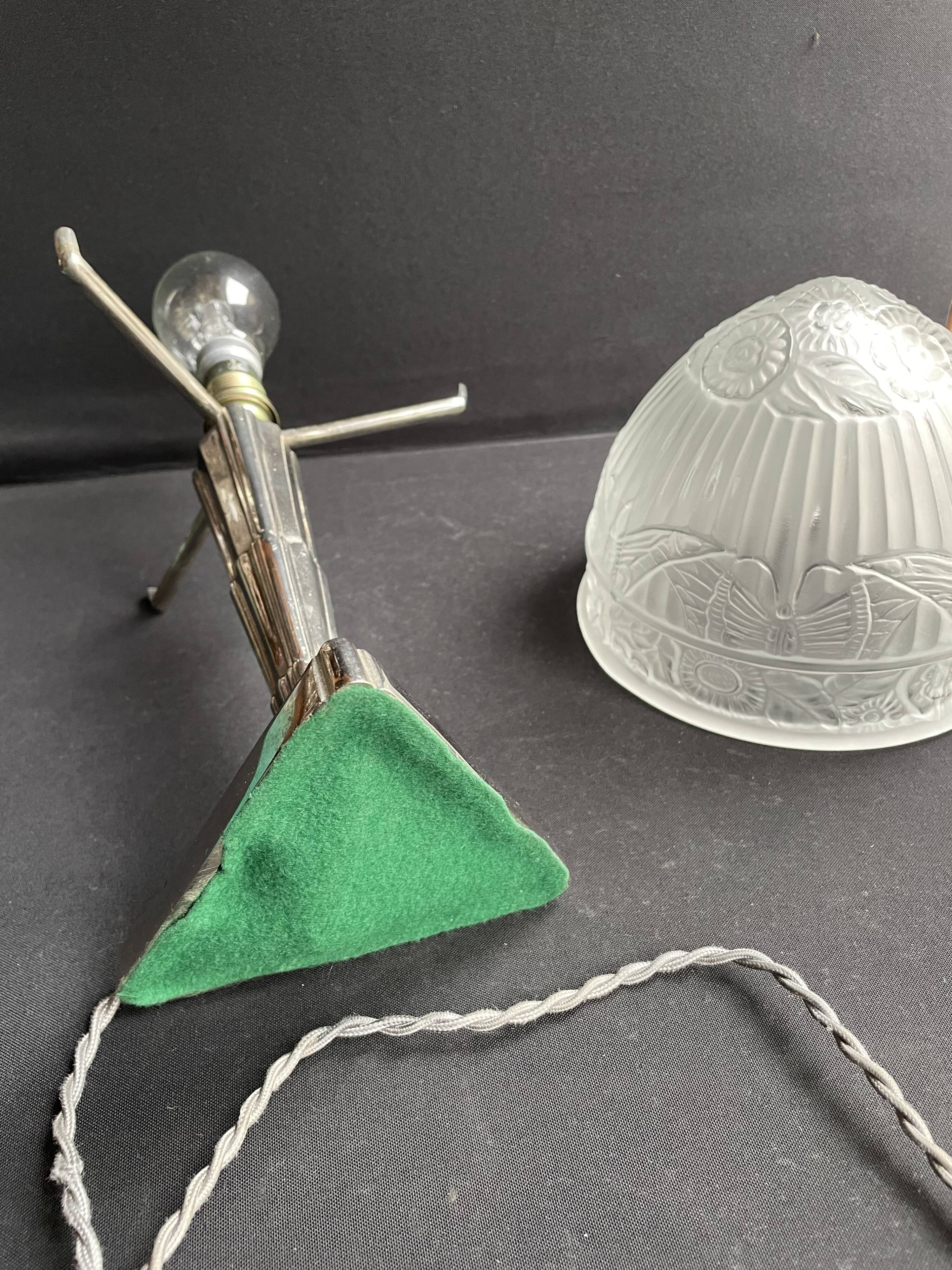 Art Deco table lamp – Chromed metal and molded pressed glass – Attributed to Création Tief
