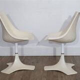 Paire de chaises en fibre de verre de Matti Suuronen