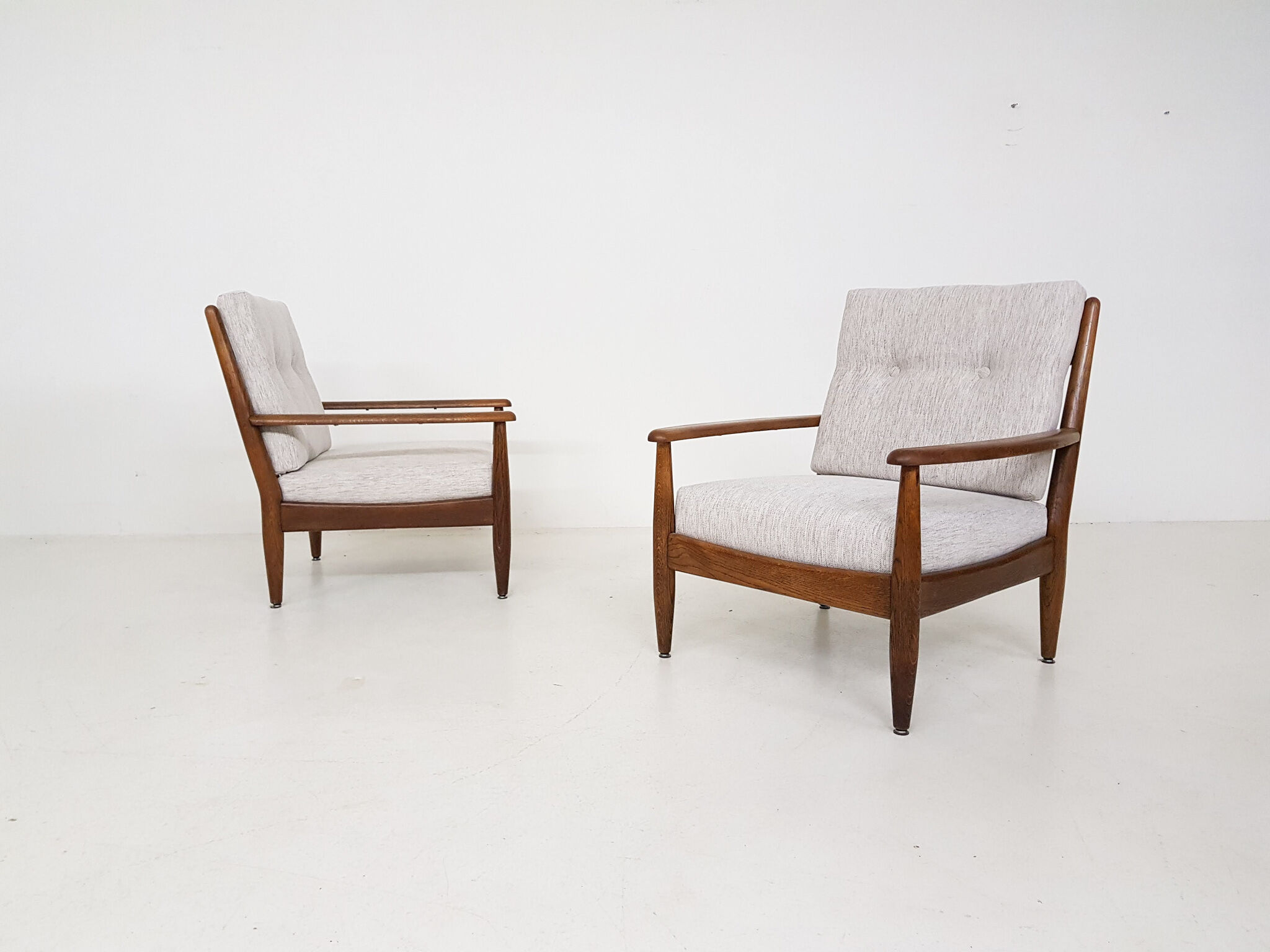 Set of 2 oak lounge chairs, The Netherlands 1960’s