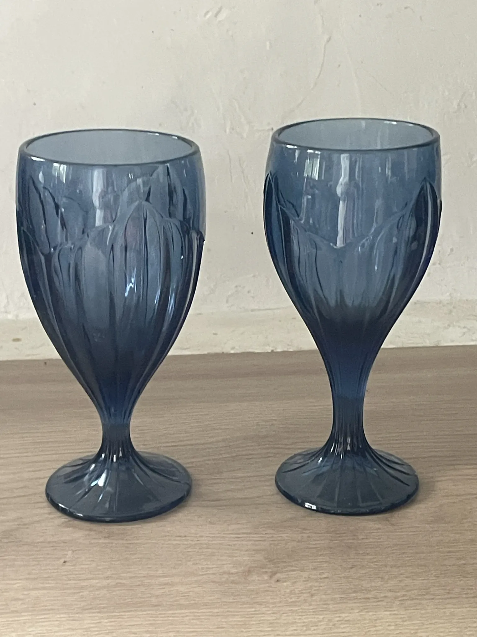 Set of four wine glasses model "Sky Blossoms" by Lenox Art Nouveau style.