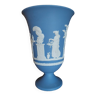 Vase anglais en porcelaine biscuit Wedgwood