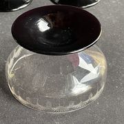 6 coupes à champagne ½ cristal guilloché pied coloré