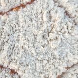 Beni Ouarain rug 300x200 cm – Thick ivory wool, diamond patterns