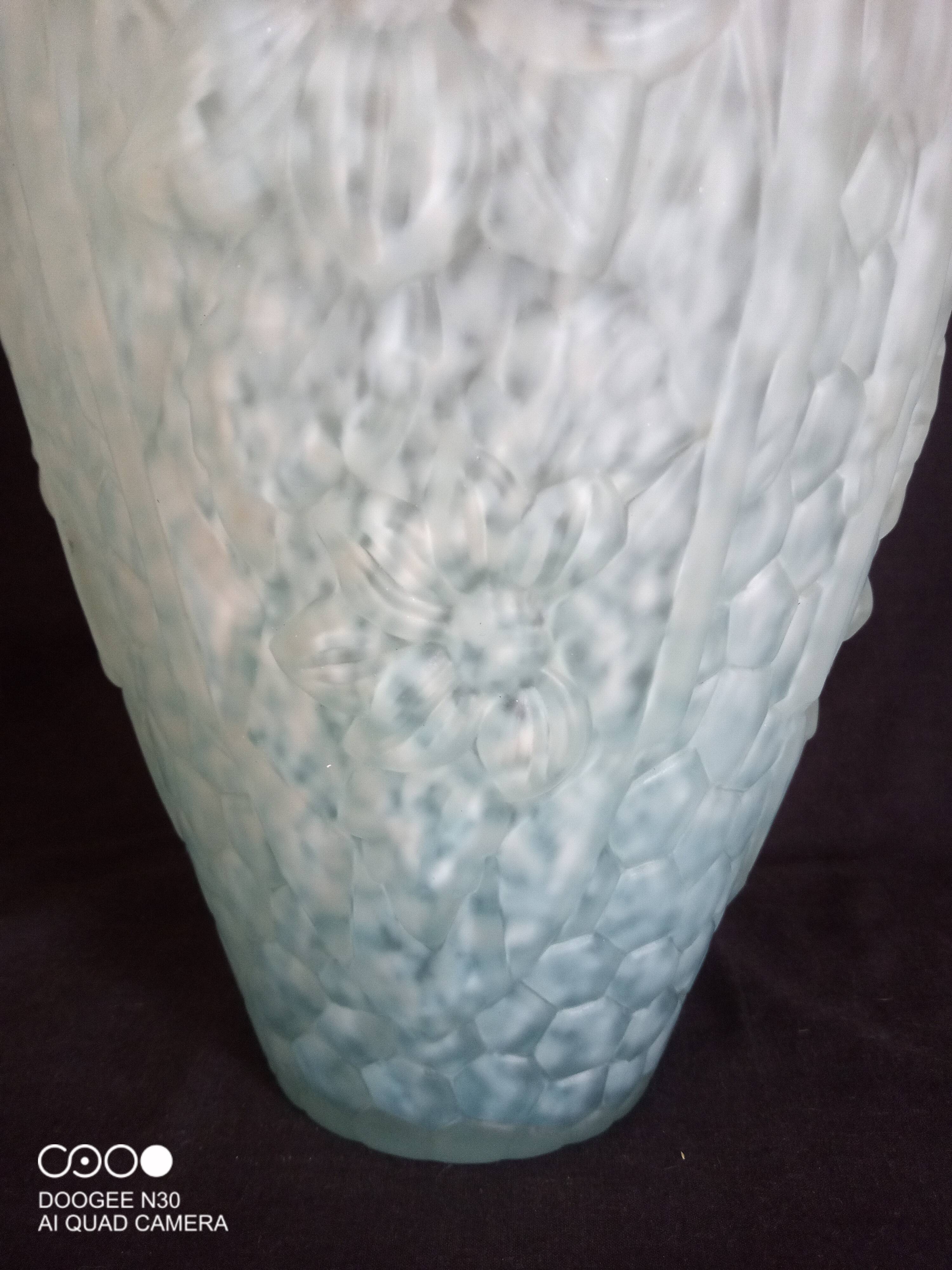 Art Deco vase in pressed molded glass paste, speckled blue color, h - 29