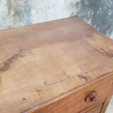 Antique chest of drawers in solid oak