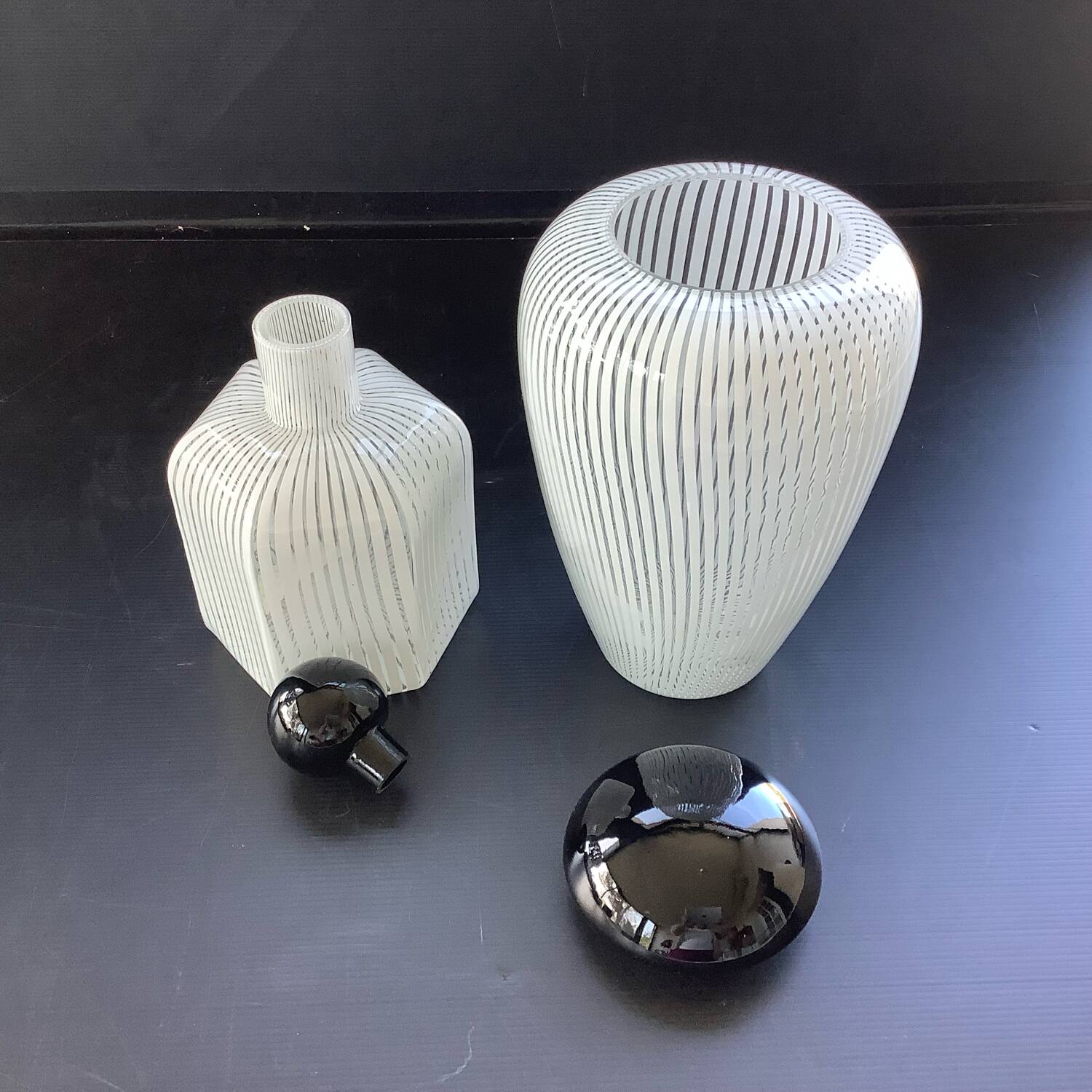 2 Designer Vases Art Glass Italy Murano Vetriarte 1988 Signed Filigree