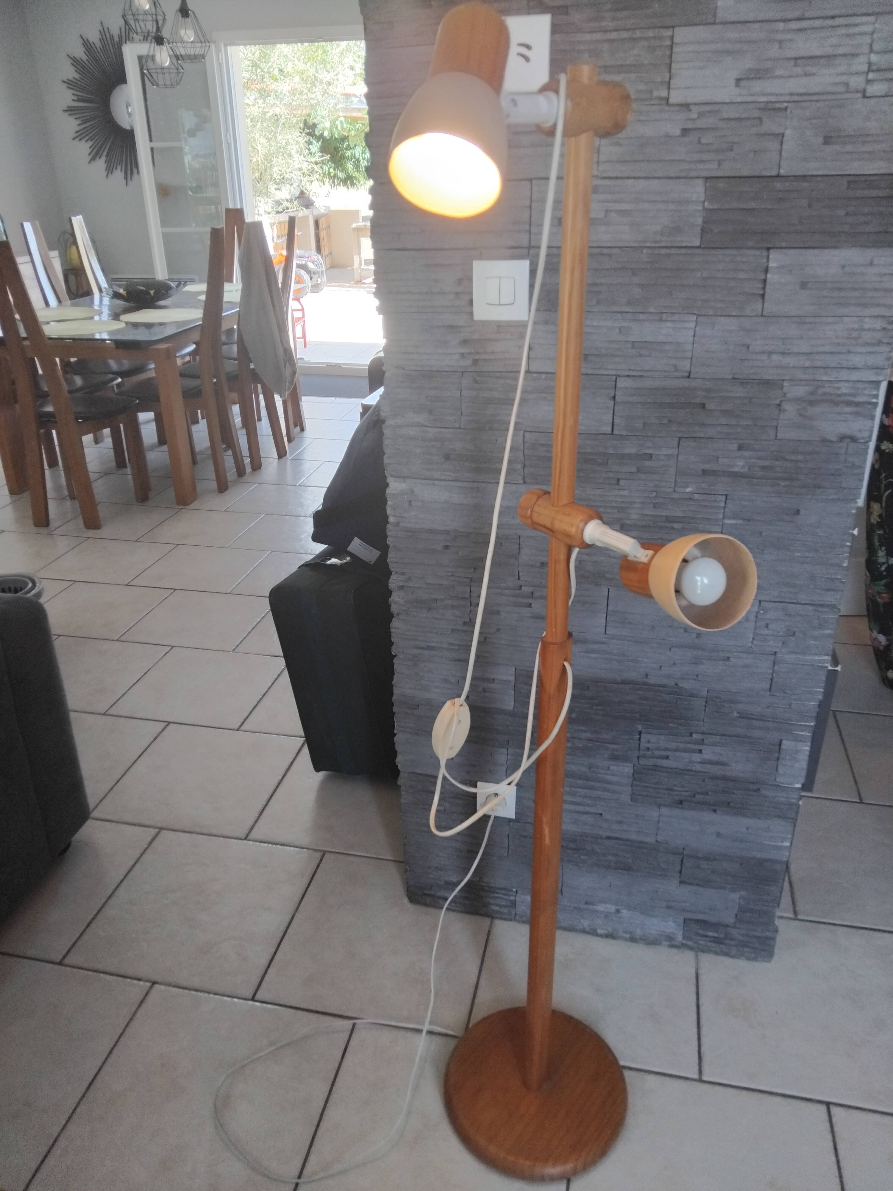Vintage Mid-Century floor lamp from the 1970s.