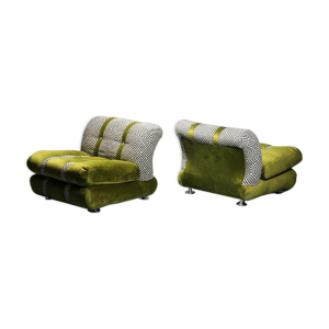 Pair of armchairs with cushion in green velvet 70s vintage