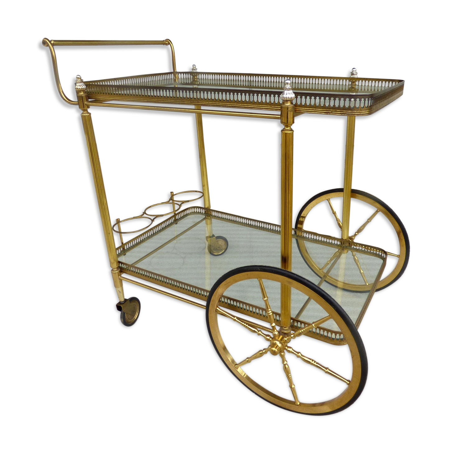 Golden wheels serving table