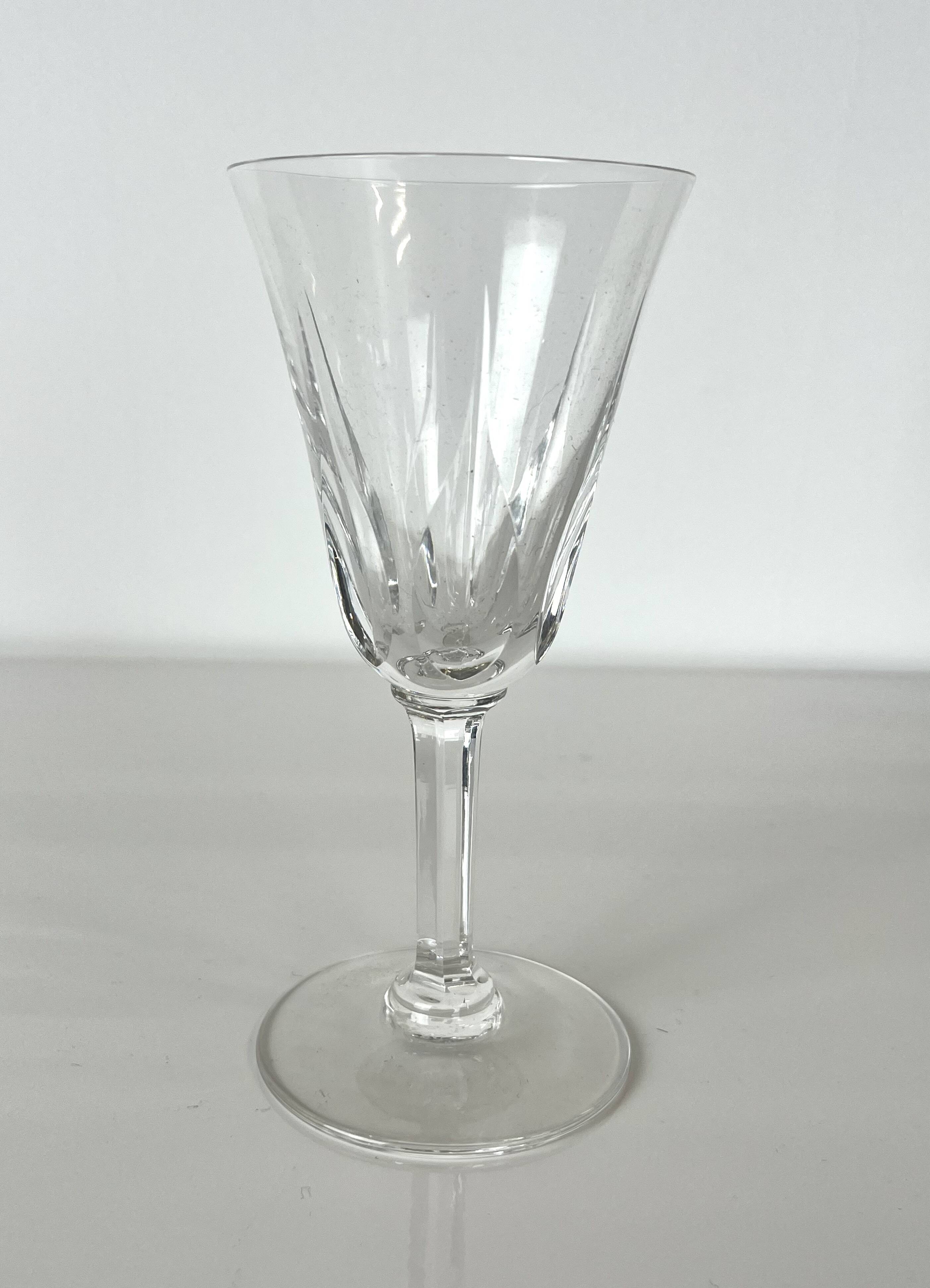 11 Saint-Louis wine glasses "Cerdagne" model - 359012