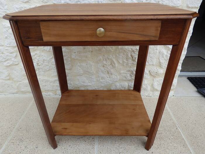 Chic 1930s Art Deco wooden pedestal table