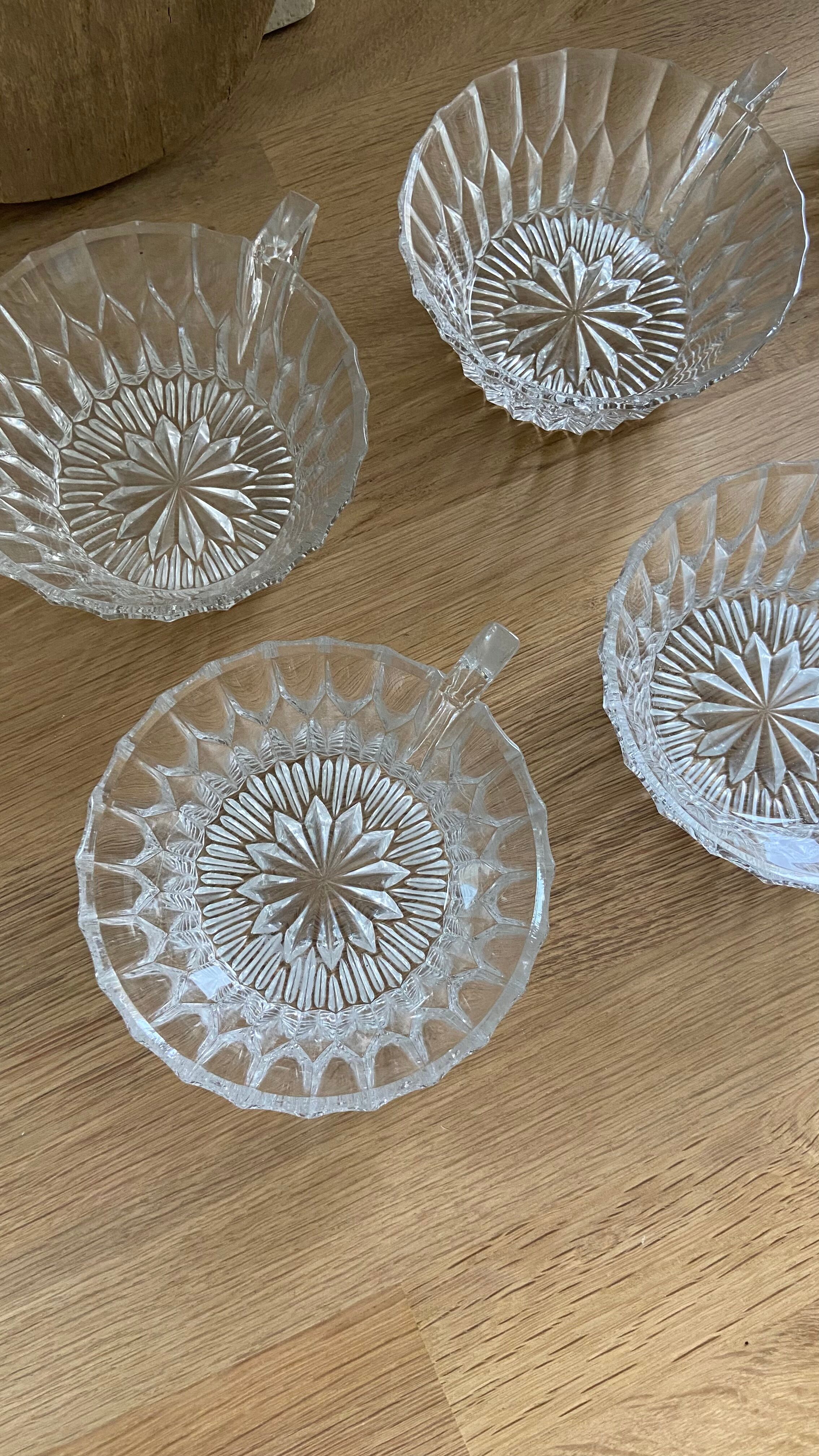 Christmas Pop-up 2022 - Set of 6 Vintage Glass Coffee/Tea Cups