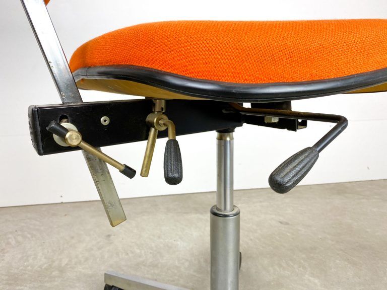 Chaise de bureau Orange marque danoise Rabami
