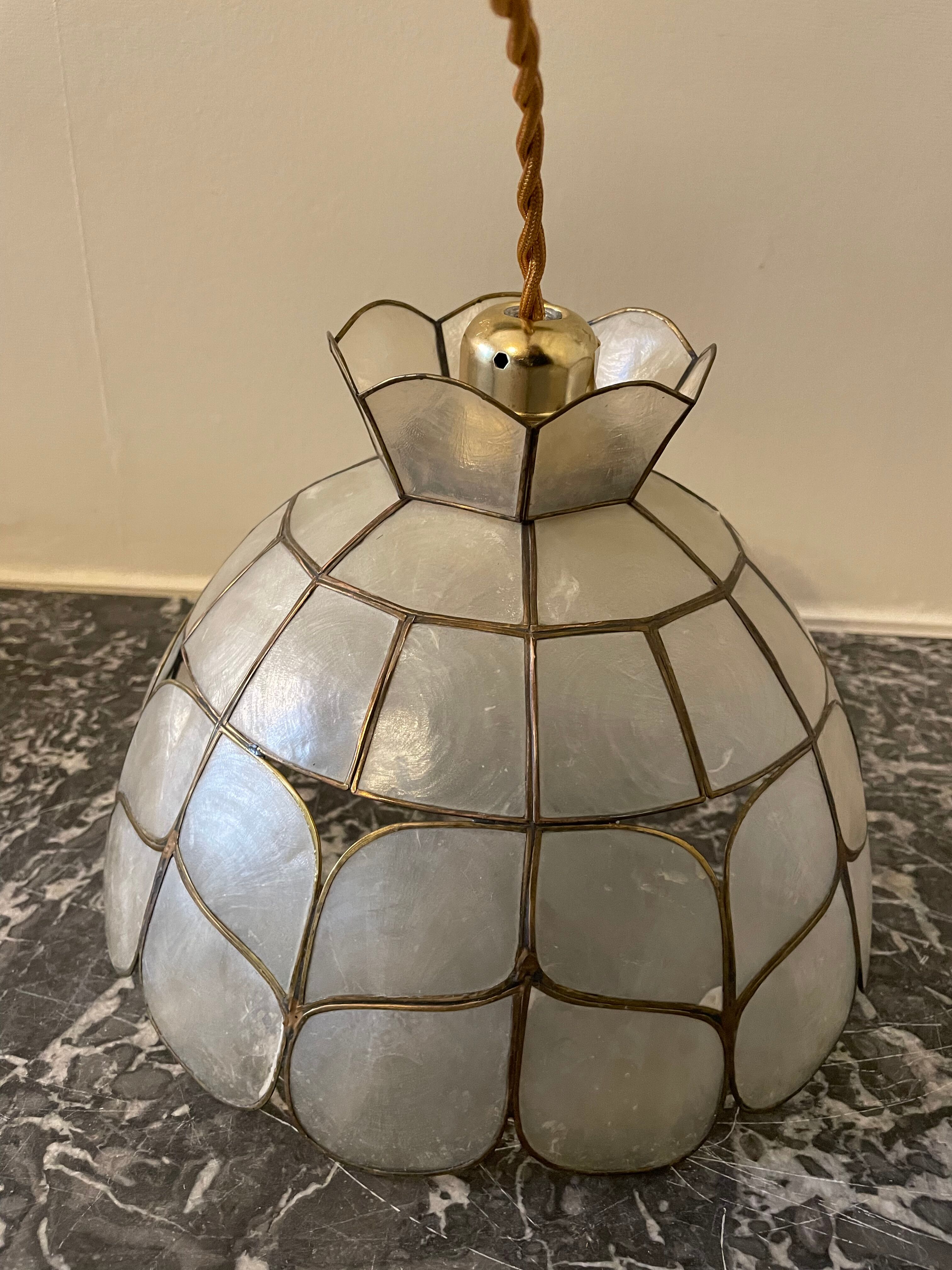 Suspension mother-of-pearl and brass diam 25 cm