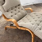 Scandinavian chaise longue