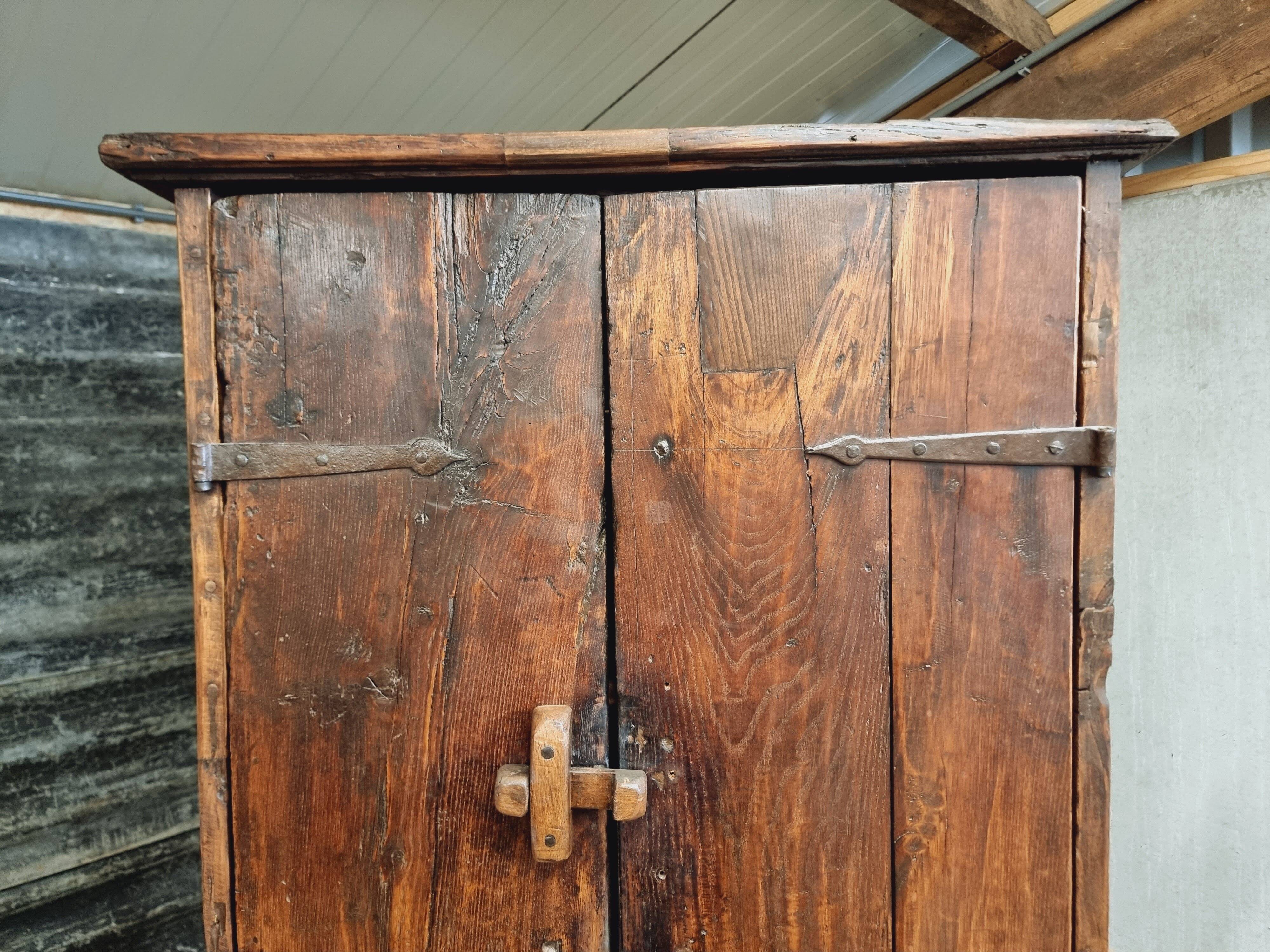 Antique Spanish cabinet chestnut 18th century 88 x 190 cm
