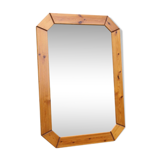 Octagonal mirror, 97x67 cm