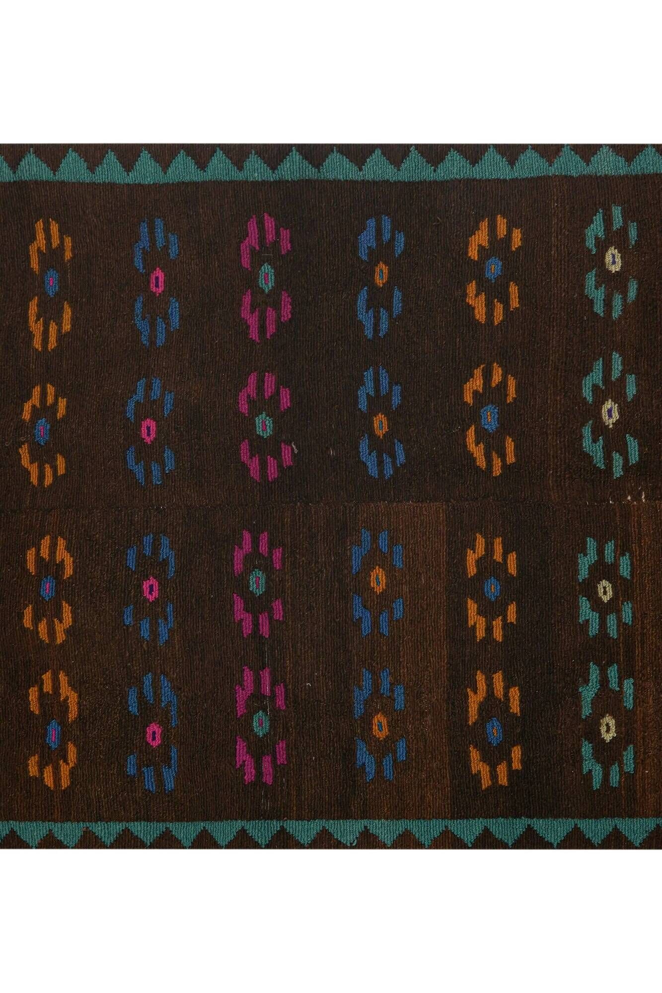 Vintage handmade Turkish rug 120x140 cm