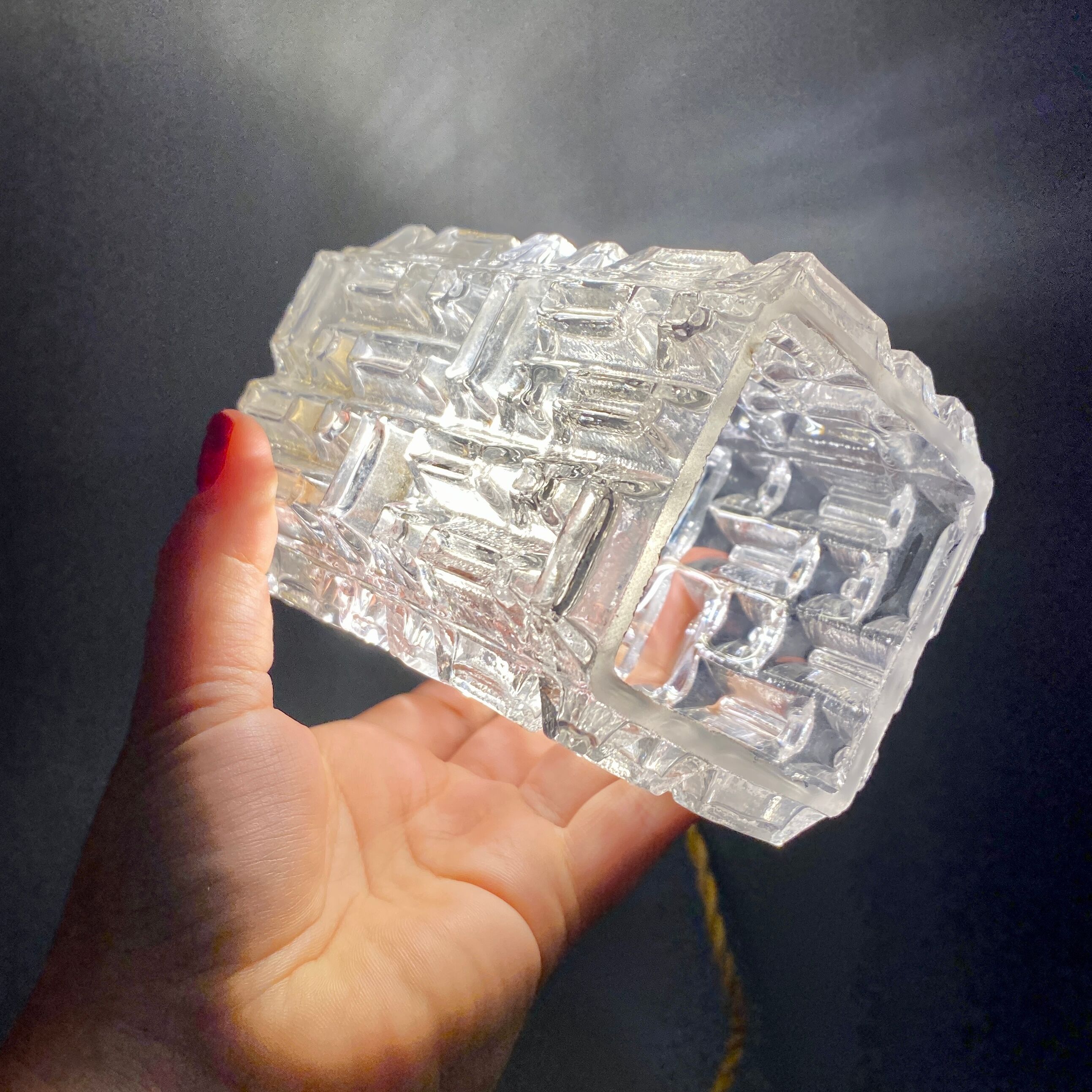 Vintage rectangular glass globe suspension