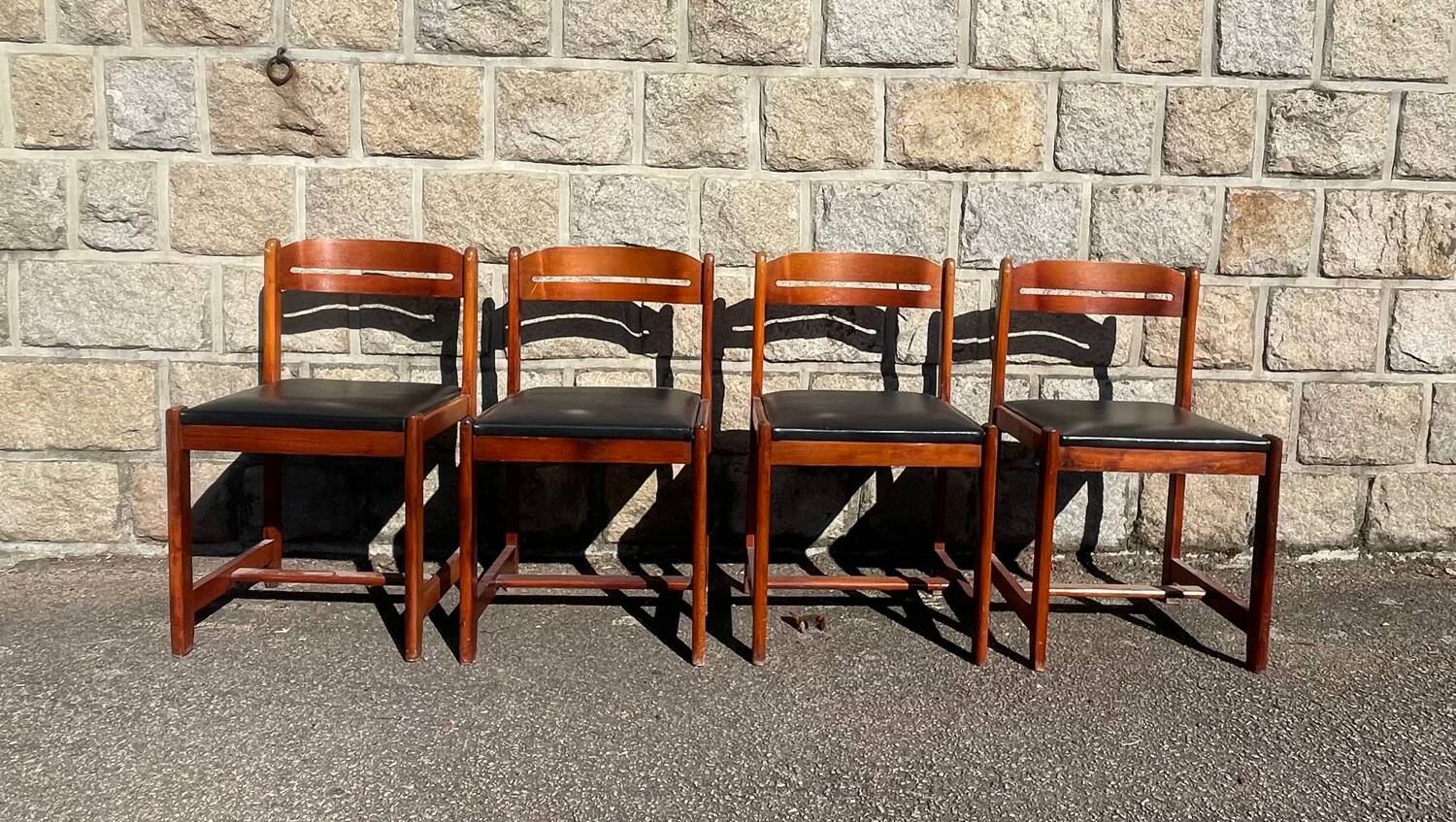 4 chaises de salle à manger style danoises