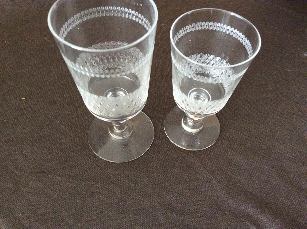 Lot of 17 crystal glasses