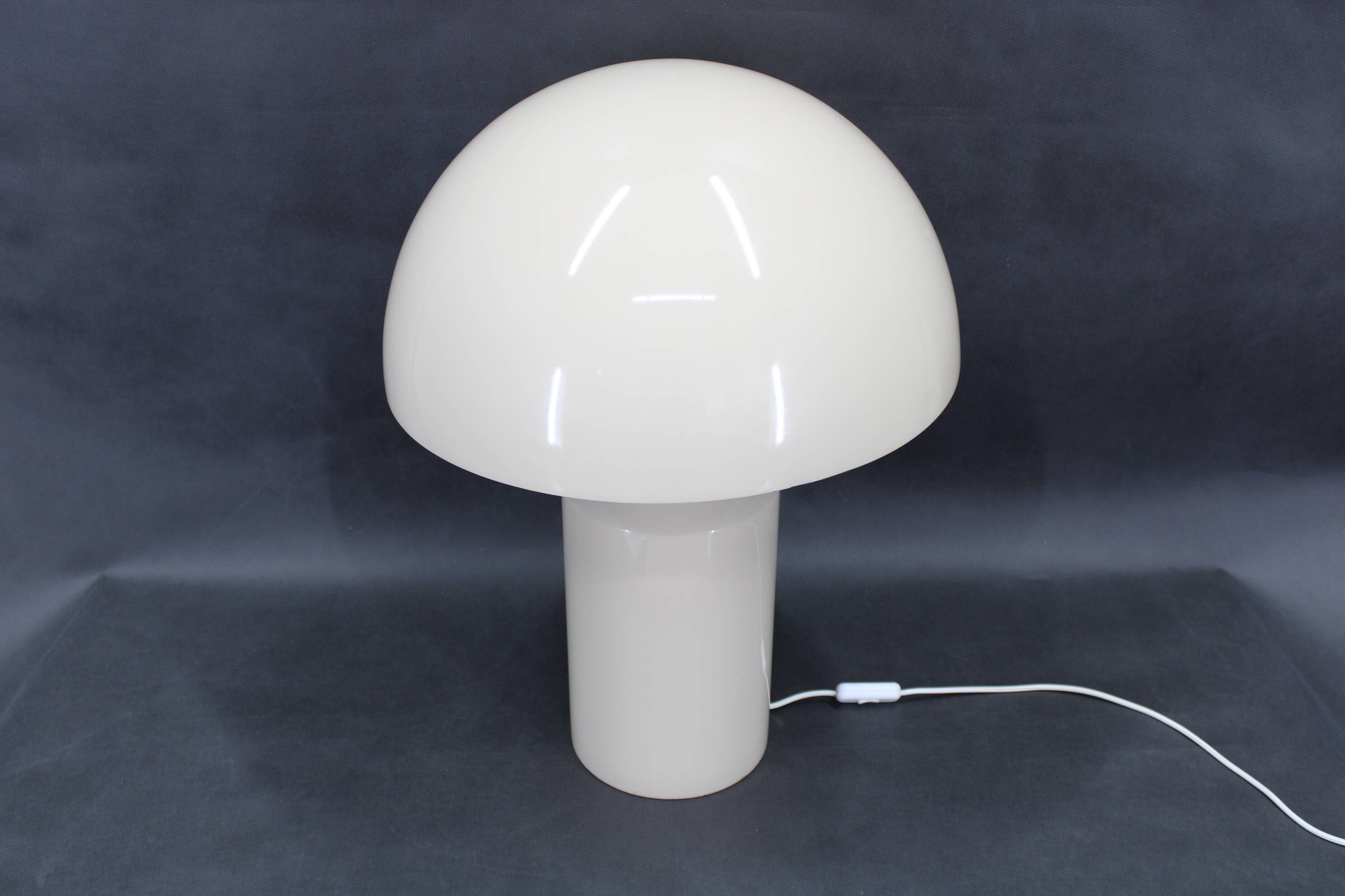 1970s EARLY Edition of Vico Magistretti 'Atollo' Table Lamp, Italy