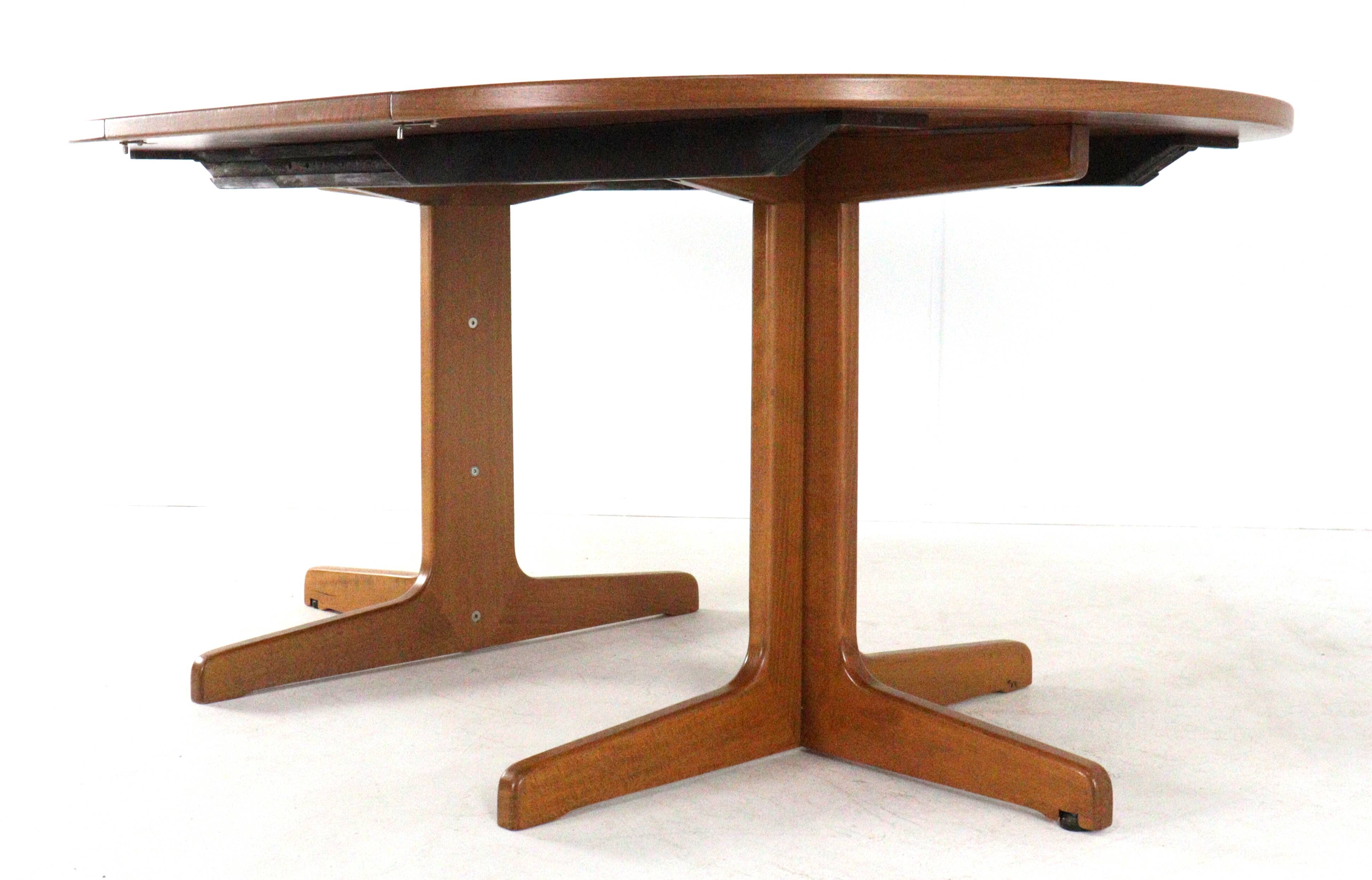 Round extendable dining table 2x 'Vienna' Thonet - mid-century modern style
