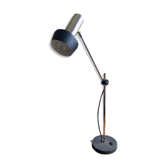 Cast iron and chrome aluminum articulated table lamp