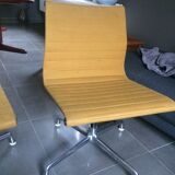 Chairs EA 105 by Charles & Ray Eames for Herman Miller