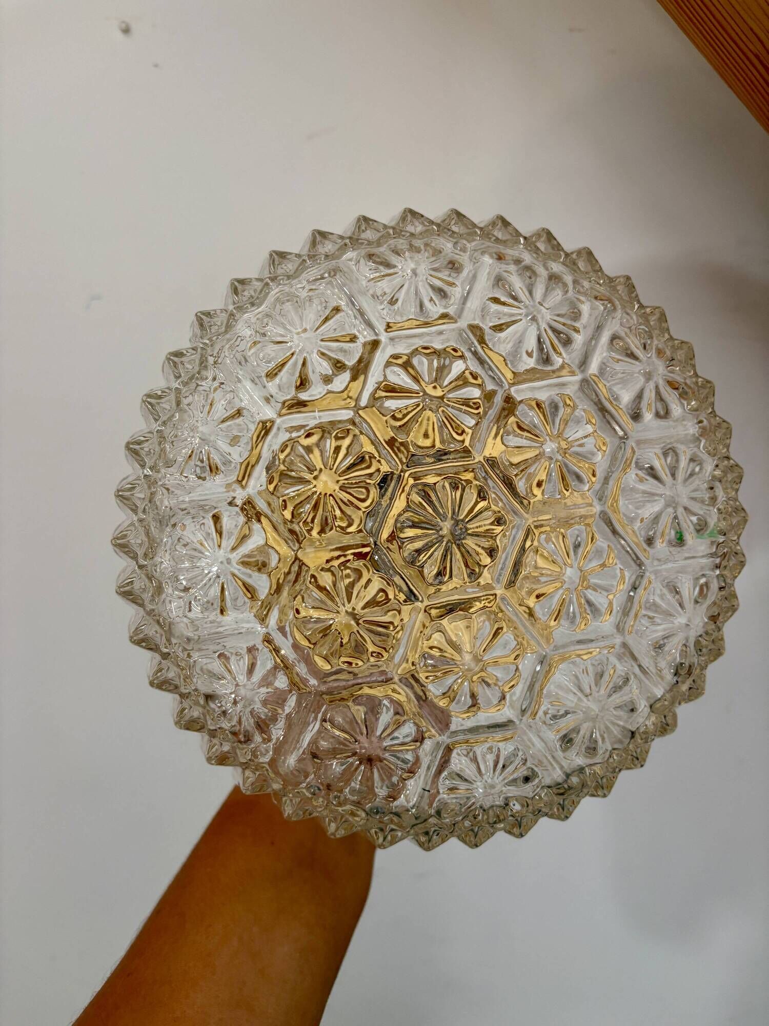 Vintage glass moulded globe wall or ceiling light (PLAFF1)