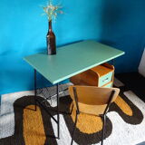 Desk hanging drawers and chair