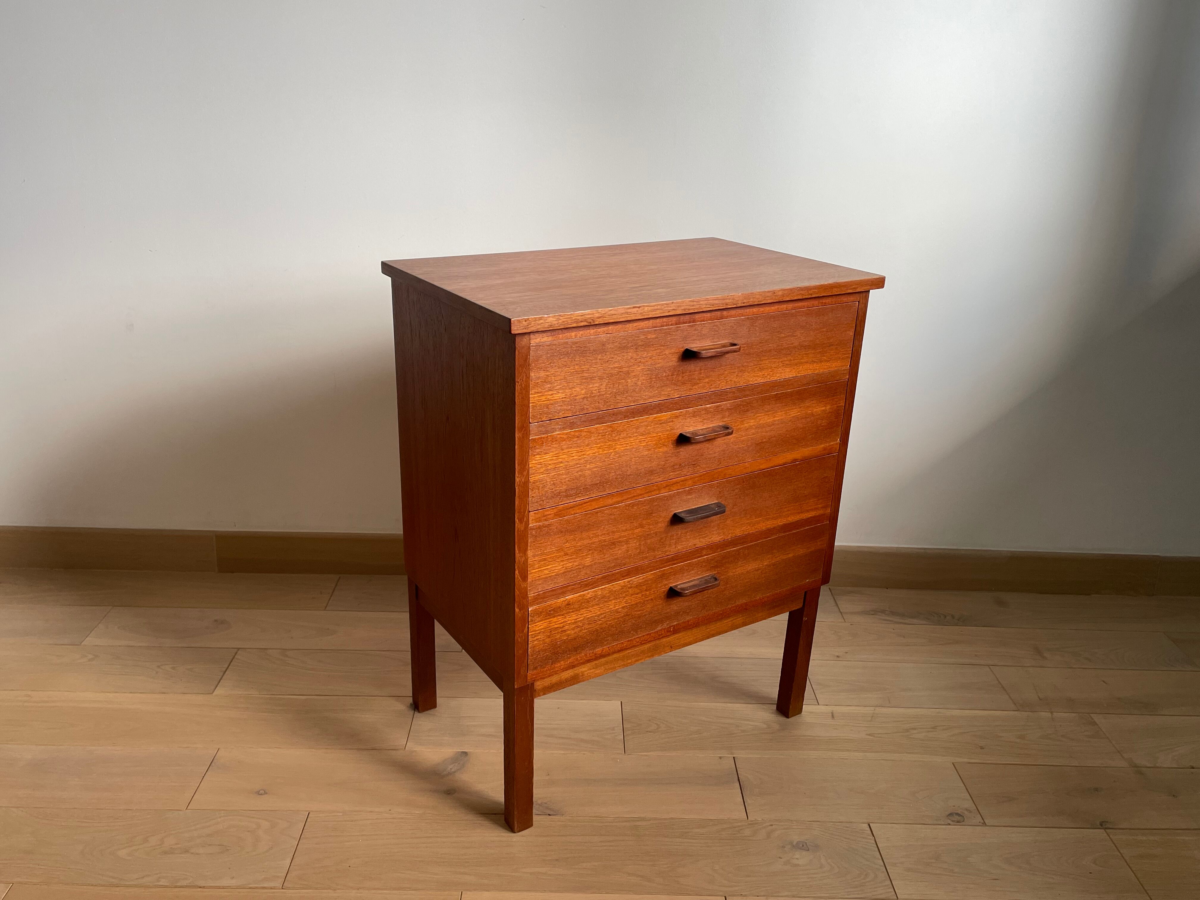 Commode scandinave en teck Soborg Mobler