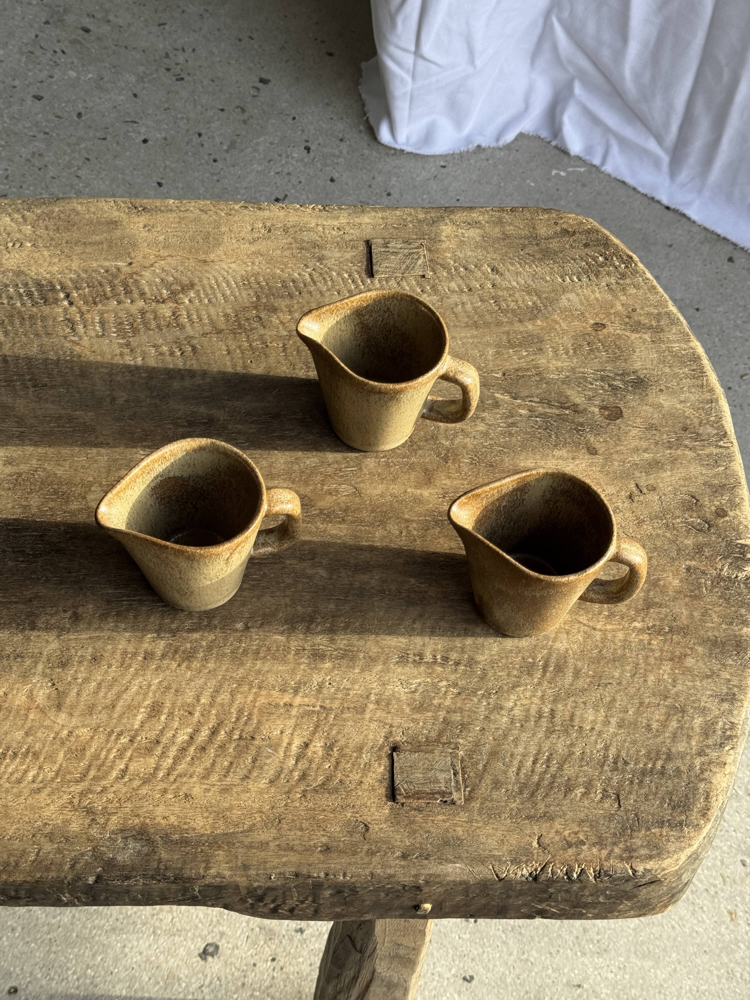 Set of 3 small jugs or milk pots in stoneware H8 D8.5