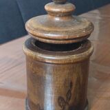 Wooden clove pot