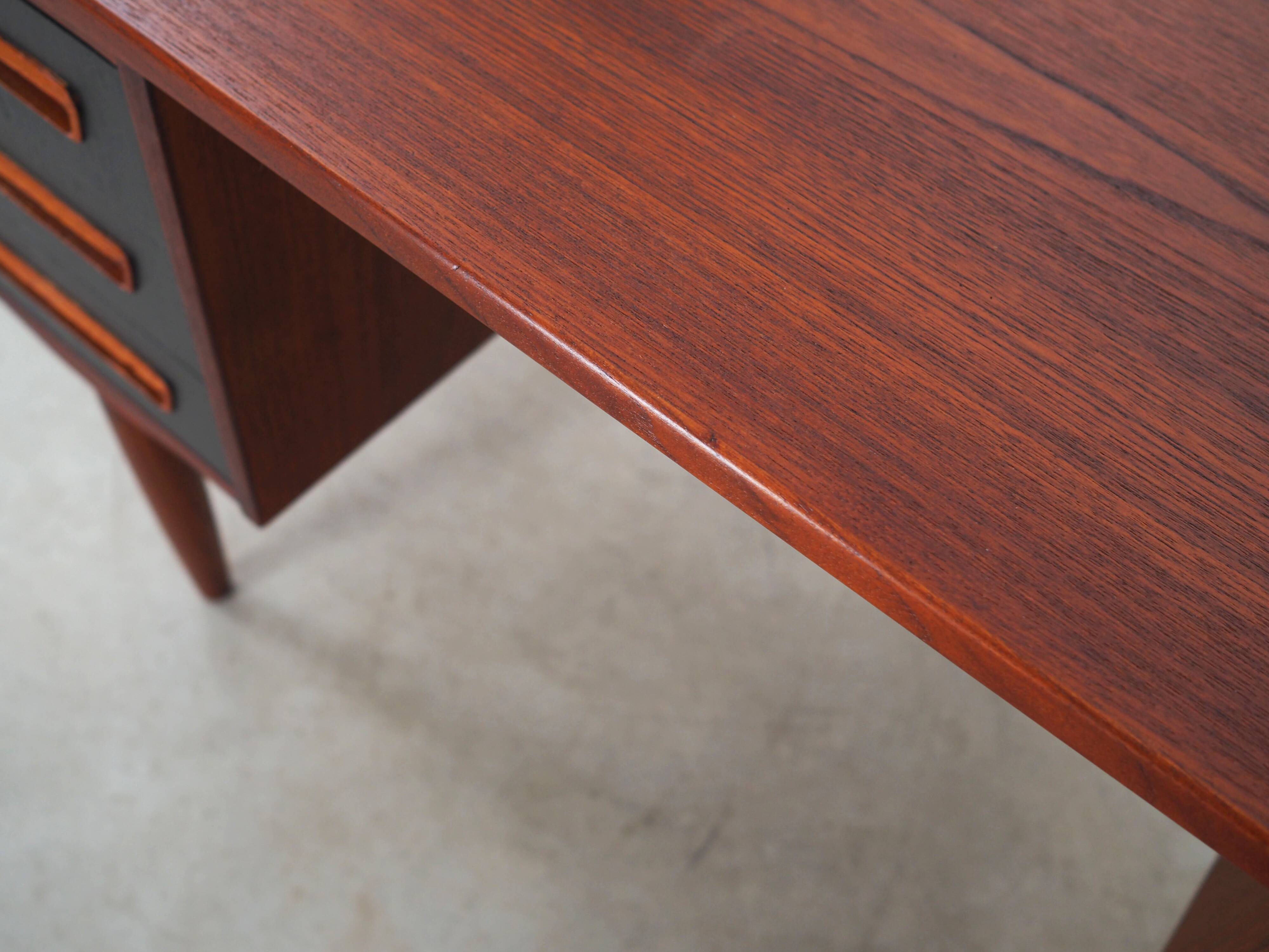 Teak desk, Danish design, 1970s, manufacturer: A.P. Møbler Svenstrup