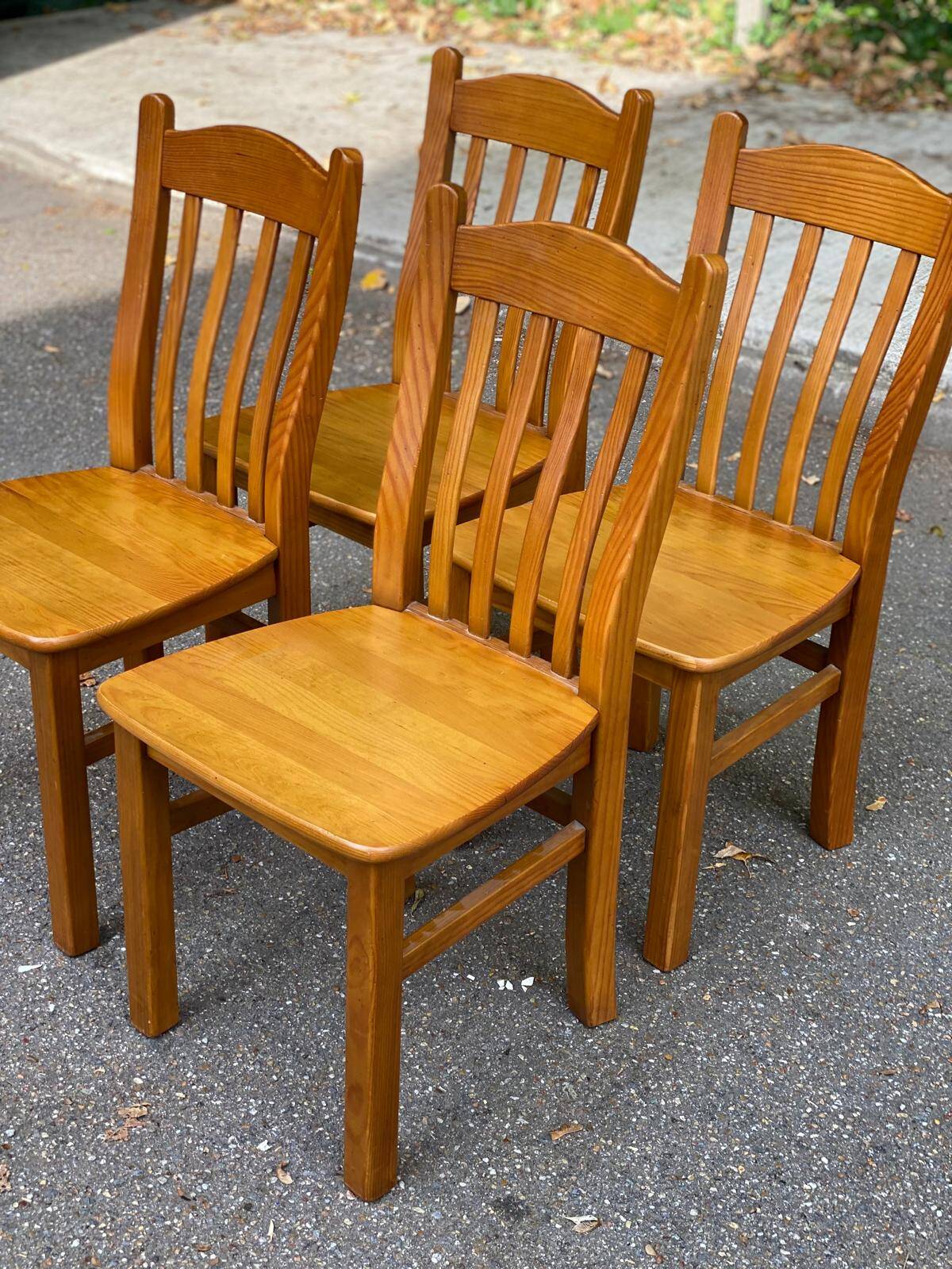 4 Scandinavian solid wood chairs 1970