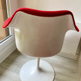 Fauteuil Tulip pivotant par Eero Saarinen